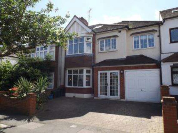 6 Bedroom Terraced